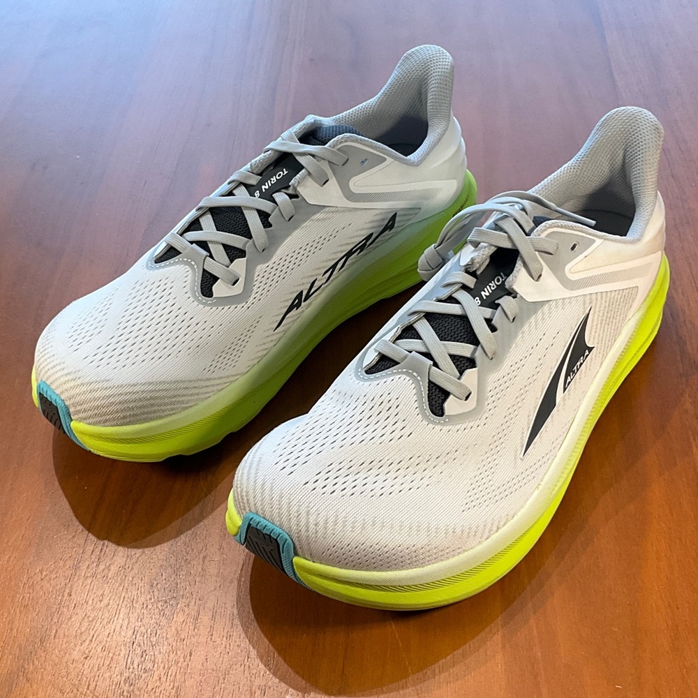 Altra Torin 8 Men's Athletic Shoes - White and Neon Green
